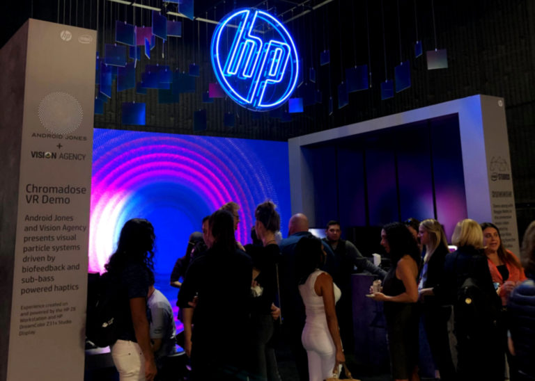 8_HP booth